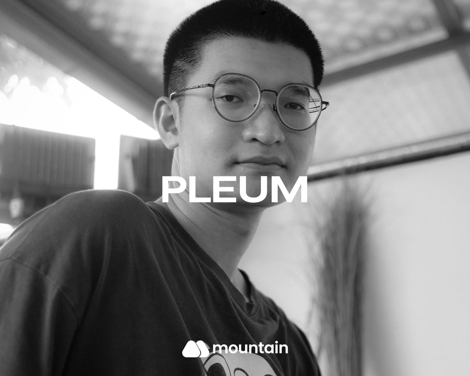 ปลื้ม ธนวิชญ์ ชุมศรี